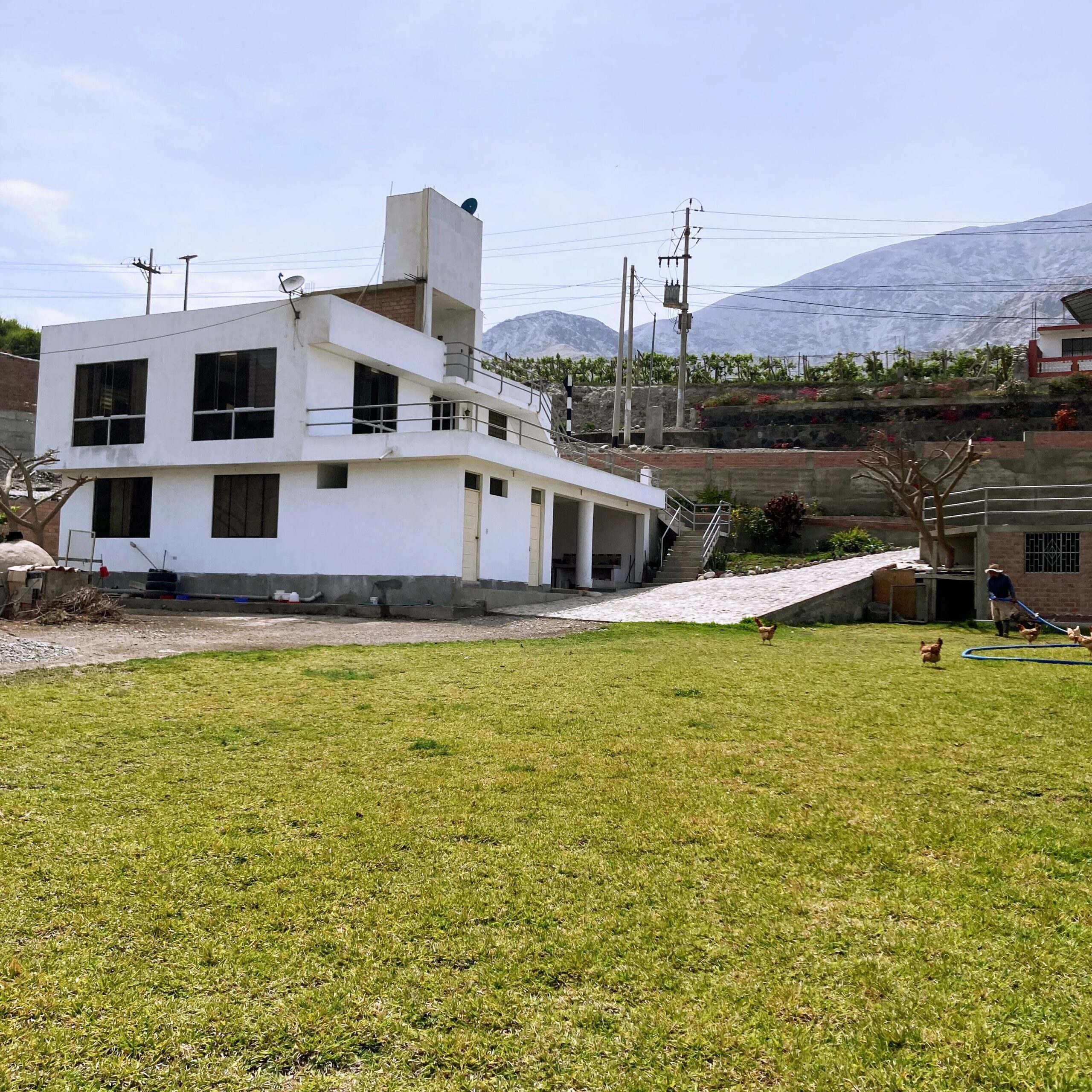 Instalaciones de Viña José Félix con espacio para camping y hospedaje rural en Lunahuaná.
